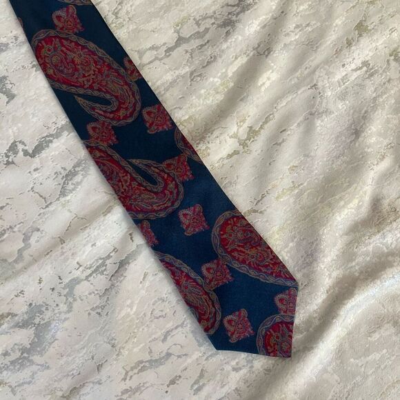 Christian Dior Italy 100% Silk made in USA paisley tie - Picture 7 of 7